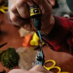 Loon Outdoors LOON UV CLEAR FLY FINISH - FLOW -Best Fishing Sale UV Clear Fly Finish alt 4 1000x 000862ef bb46 4370 a38e ffacb7d64a25